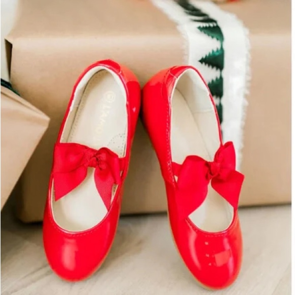 La’Amore Patent Leather Mary Janes - Picture 3 of 5
